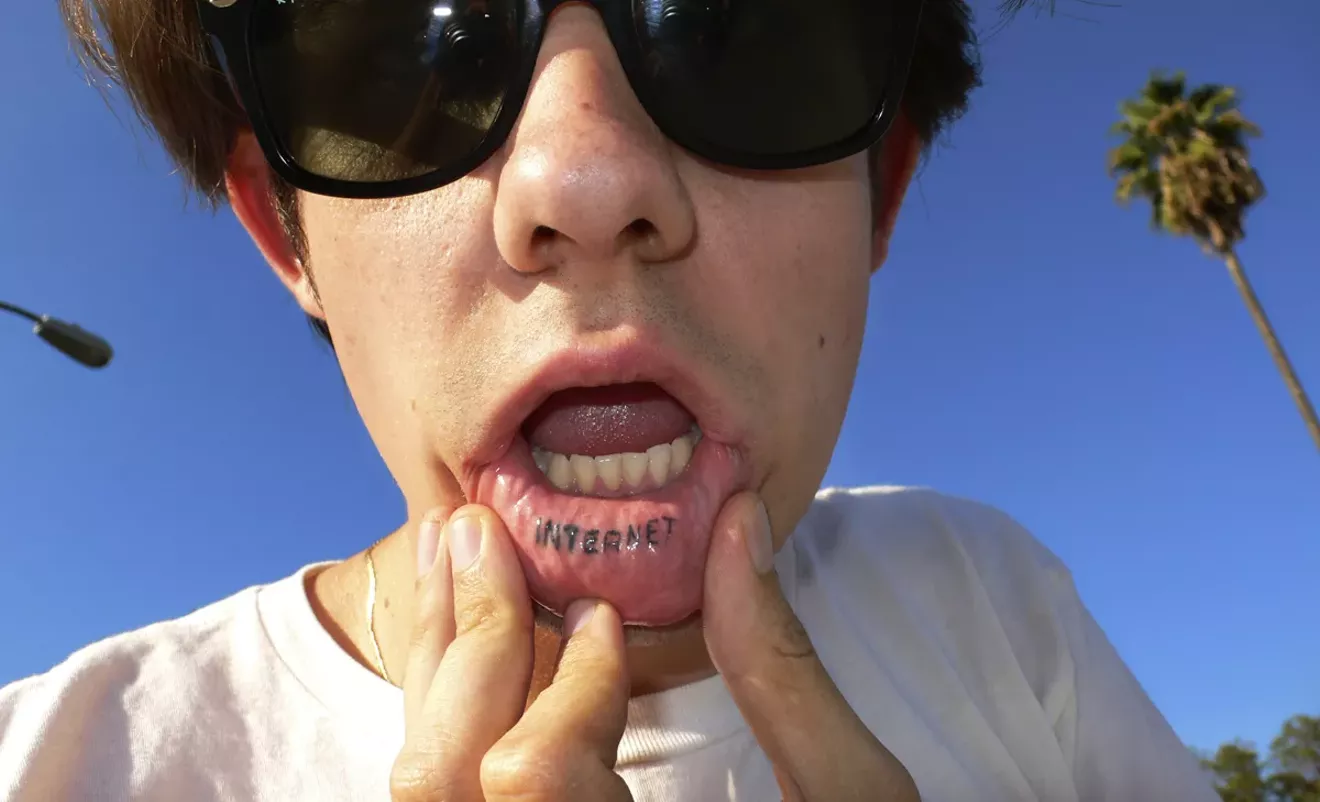 2007-rafael-selfportrait-tattoo-2.webp