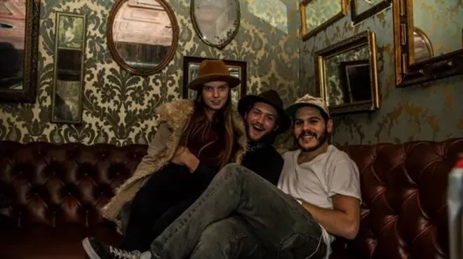 Image: Savannah Stopover: Fare The Gap