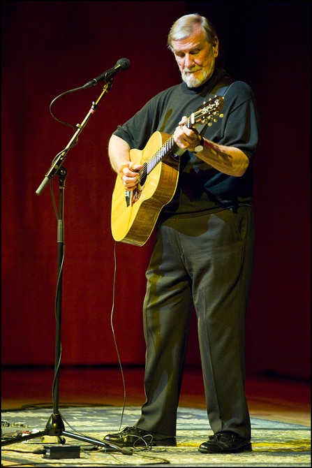 Steve Earl in concert