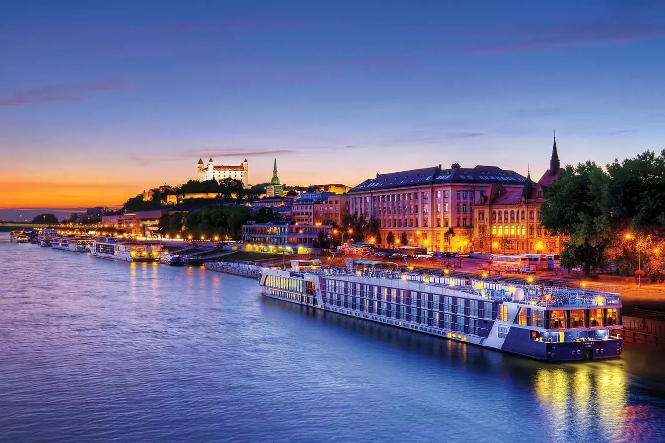 river_cruise_event_-_invite_picture.webp