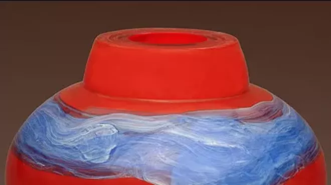Image: The Optical Coloration of Solinglass
