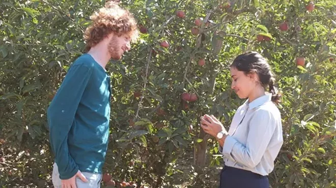 Image: Film: Apples from the Desert