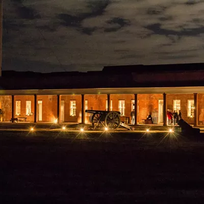 Image: Fort Pulaski hosts candle lantern tours