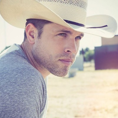 Dustin Lynch: The right music at the right time