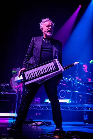Image: Howard Jones, Live in Concert
