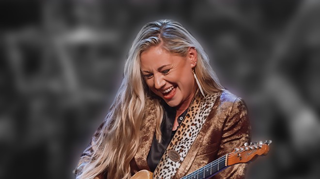 JOANNE SHAW TAYLOR: Sizzling Blues at District Live
