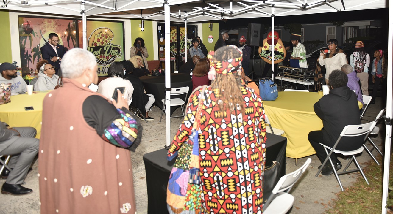 Kool Vibes Pizza and Wings host the 4th Annual Kwanzaa Krawl