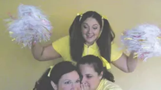 Image: Theater: Best friends forever