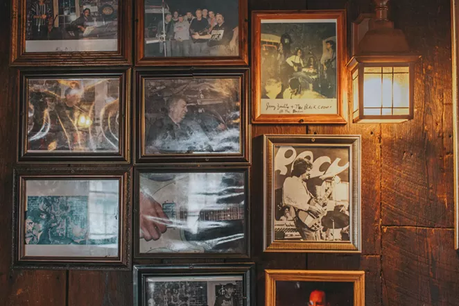 A bittersweet goodbye to Savannah&rsquo;s Bayou Cafe