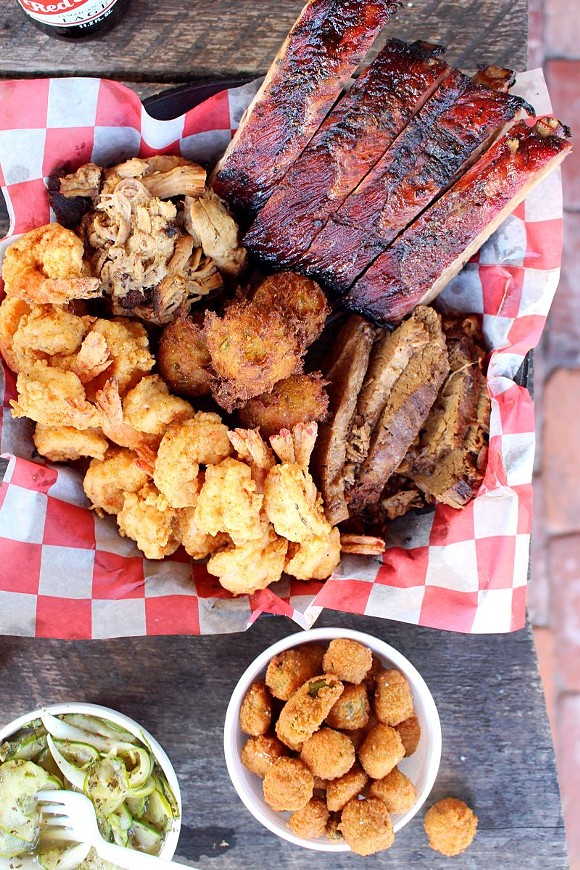 Gerald’s Pig & Shrimp: ‘You’re on Tybee Time’